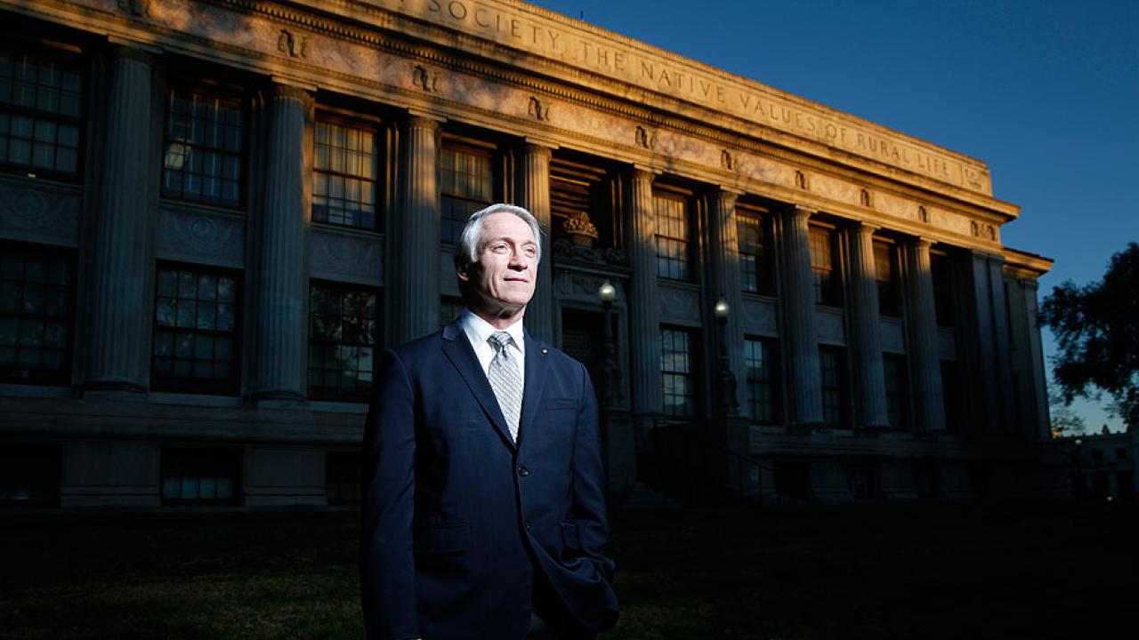 Dr. Stephen Hinshaw